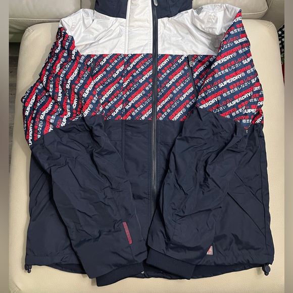 NWT - Superdry Men’s Tech Logo Print Wind Attacker Jacket - Size XXL - Picture 8 of 16
